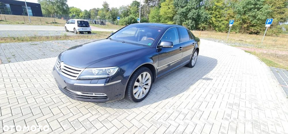 Volkswagen Phaeton - 4