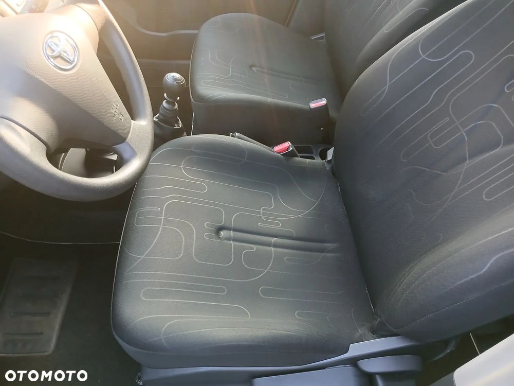 Toyota Yaris 1.33 Sol - 16