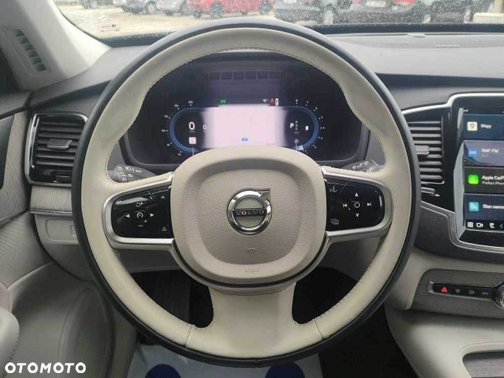 Volvo XC 90 - 26