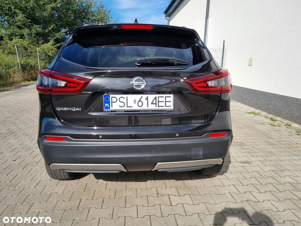 Nissan Qashqai 1.7 dCi Xtronic ALL-MODE 4x4i TEKNA+ - 4