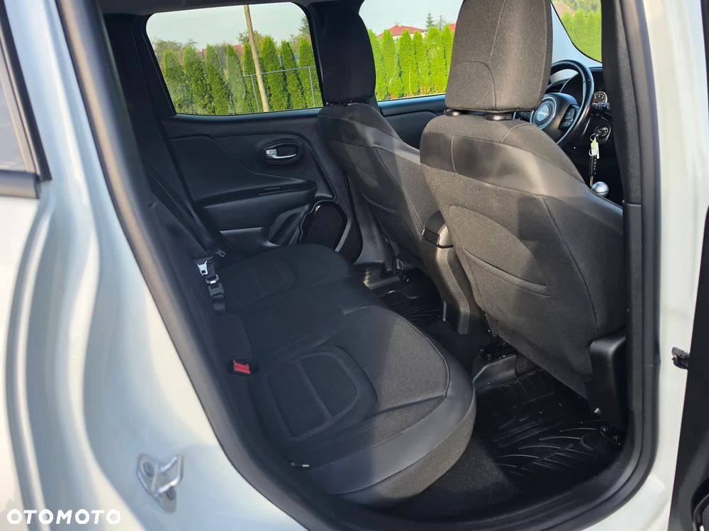 Jeep Renegade 1.6 E-torQ Longitude Adventure Edition - 23