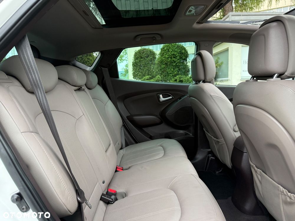 Hyundai ix35 1.6 2WD Fifa World Cup Edition - 32
