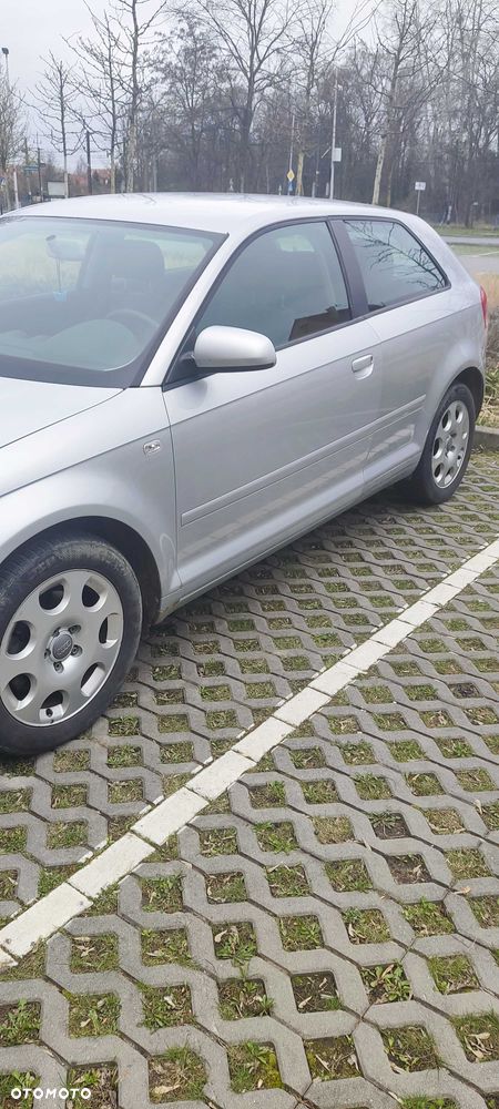 Audi A3 3-drzwiowe 1.6 Ambiente - 10