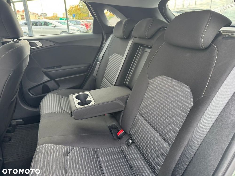 Kia Ceed 1.5 T-GDI M - 17