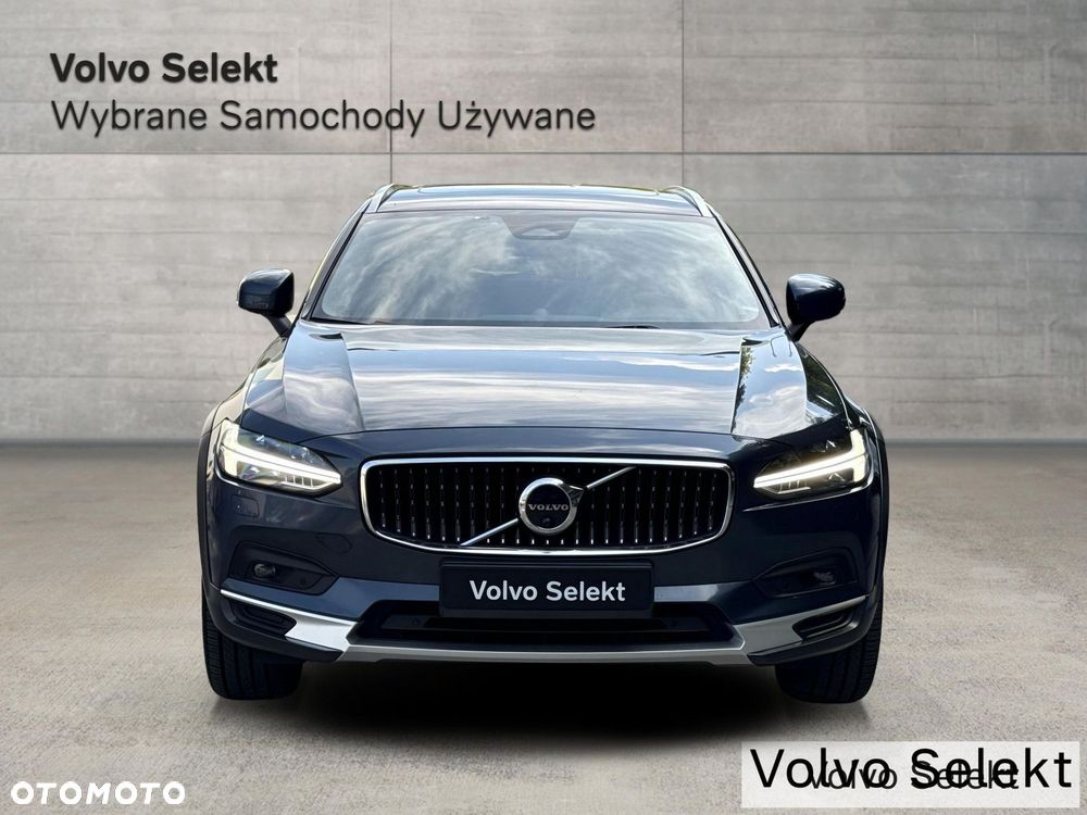 Volvo V90 Cross Country - 9
