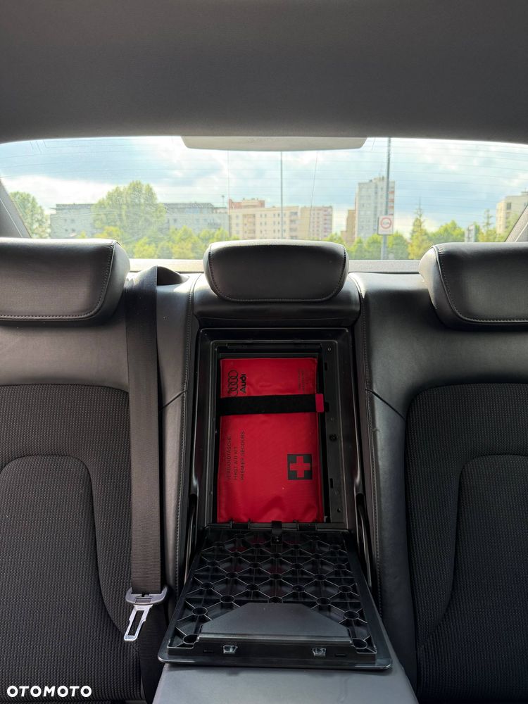 Audi A4 Limousine - 20