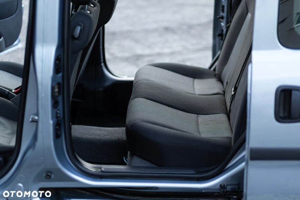 Opel Combo - 36