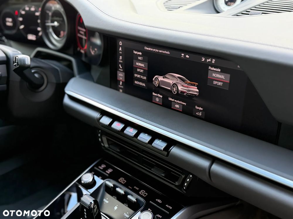 Porsche 911 Turbo S - 16