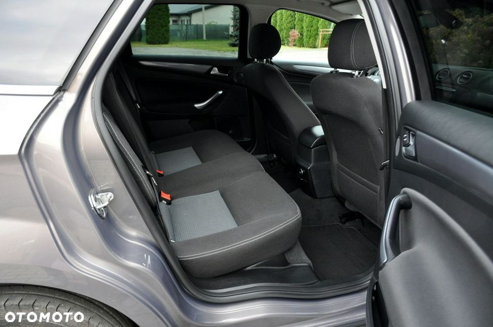 Ford Mondeo - 19