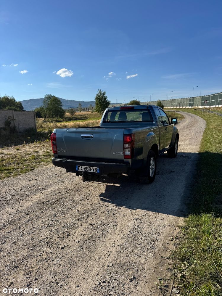 Isuzu D-Max - 16