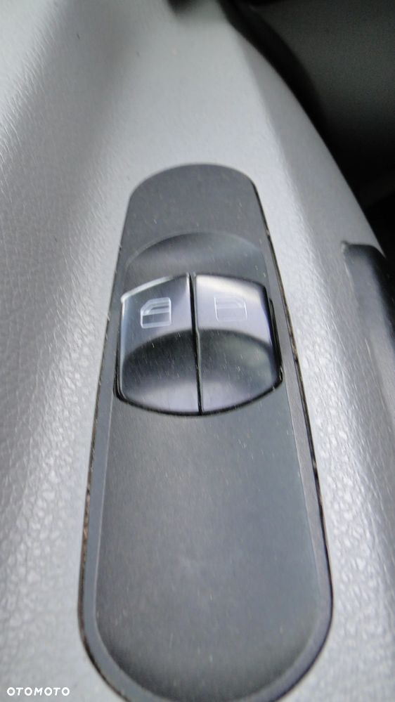 Volkswagen CRAFTER - 13