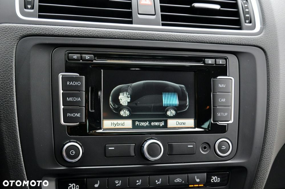 Volkswagen Jetta - 33