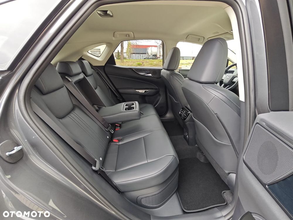 Lexus NX 350h Prestige AWD - 16