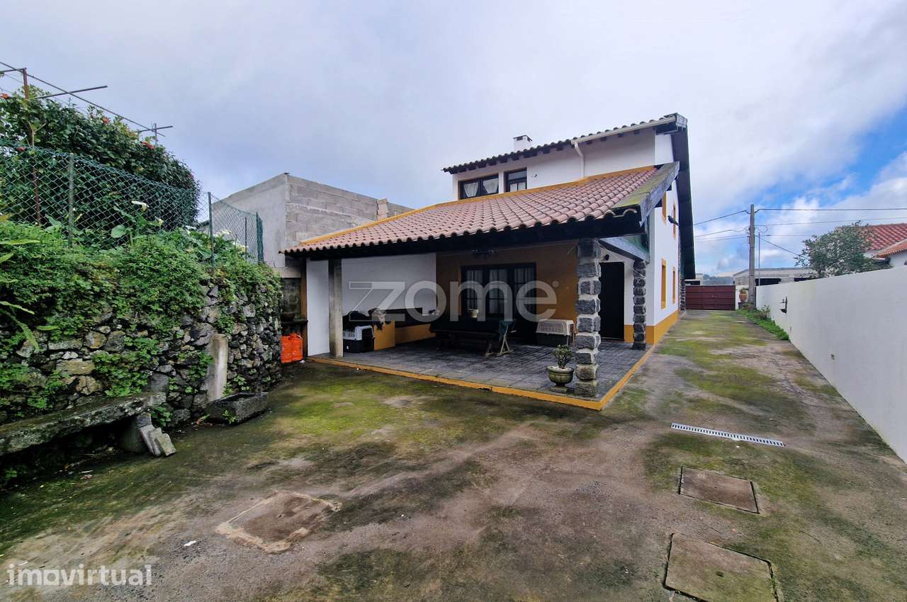 Moradia Rústica T3 com Espaço Exterior – Pico da Pedra, Ribeira Gra... - Grande imagem: 3/17