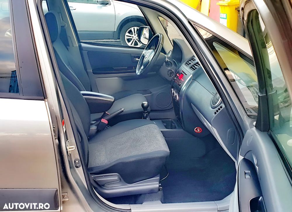 Suzuki SX4 - 15