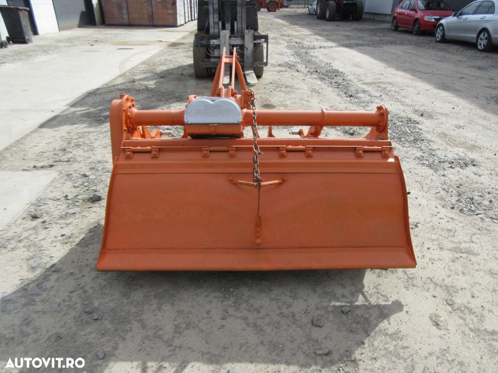 Howard Freza de pamant 1.40 - 5