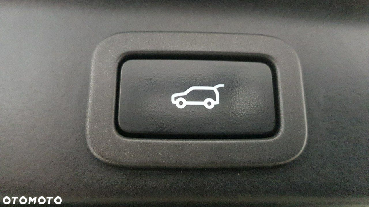 Jaguar F-Pace - 24