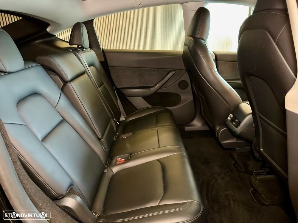 Tesla Model Y Performance Tração Integral - 17