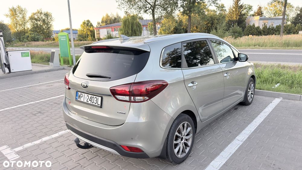 Kia Carens 1.7 CRDi L - 4