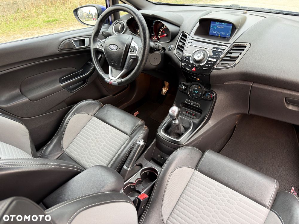 Ford Fiesta 1.6 EcoBoost ST - 34