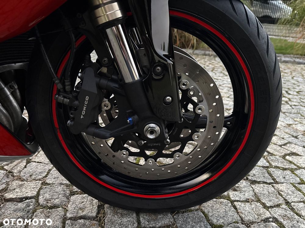 Suzuki GSX-R - 25
