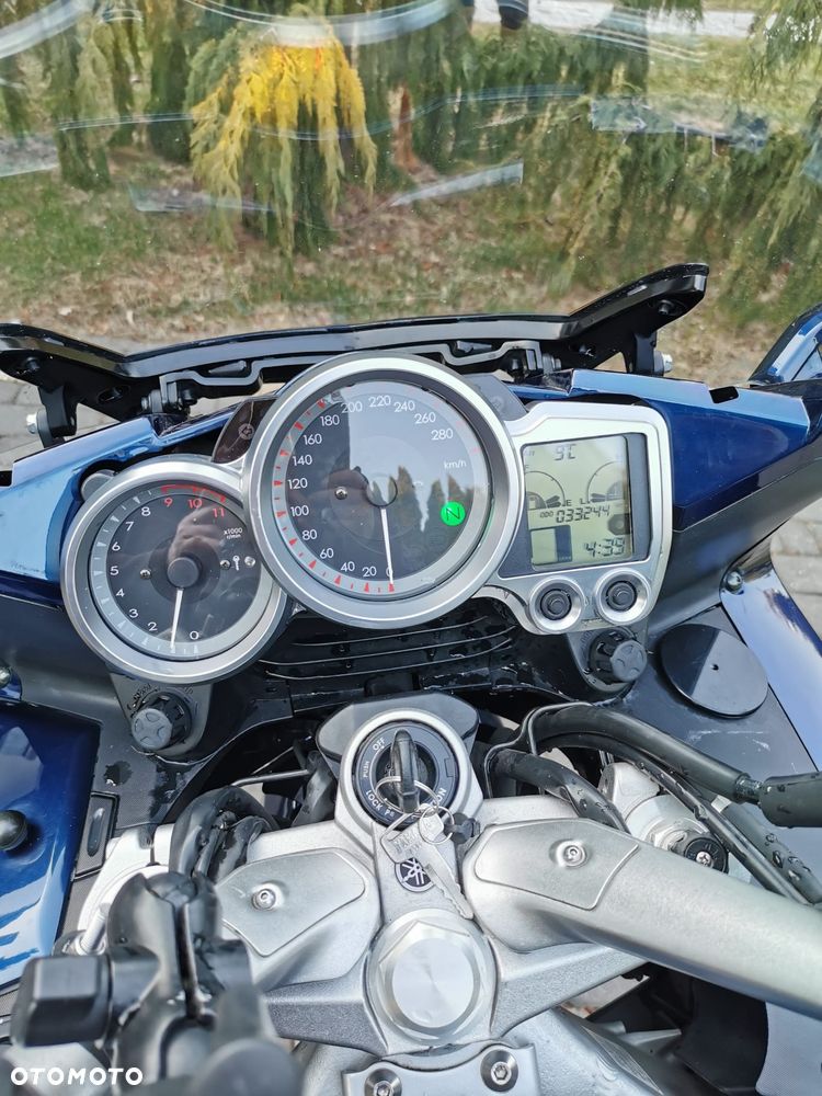 Yamaha FJR - 13