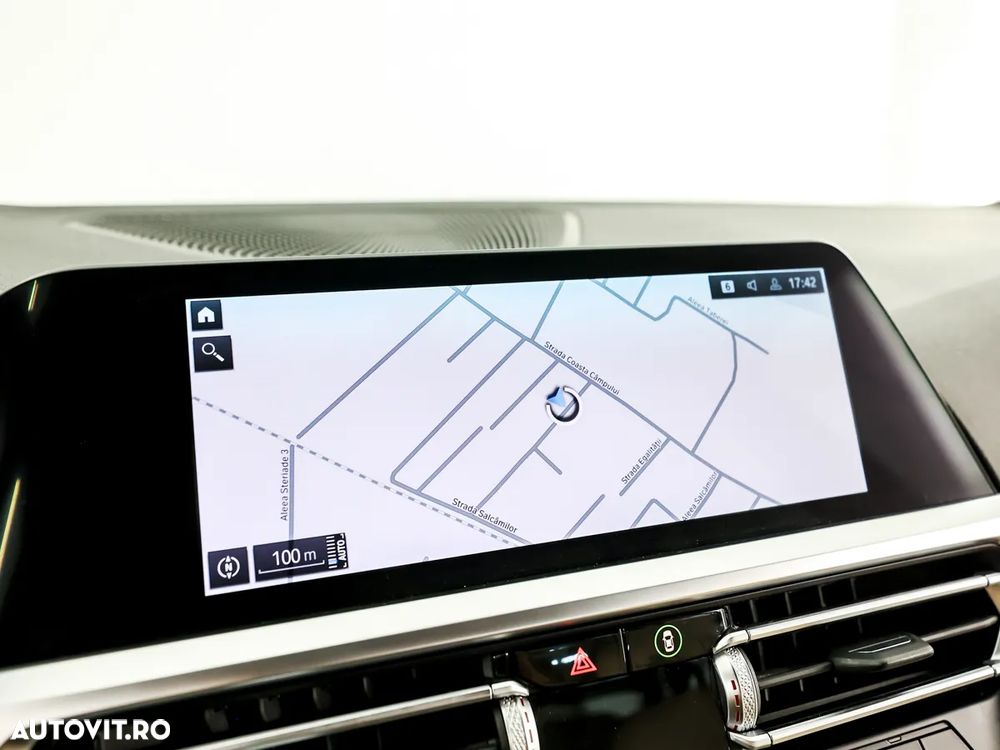 BMW Seria 3 320e AT PHEV - 22