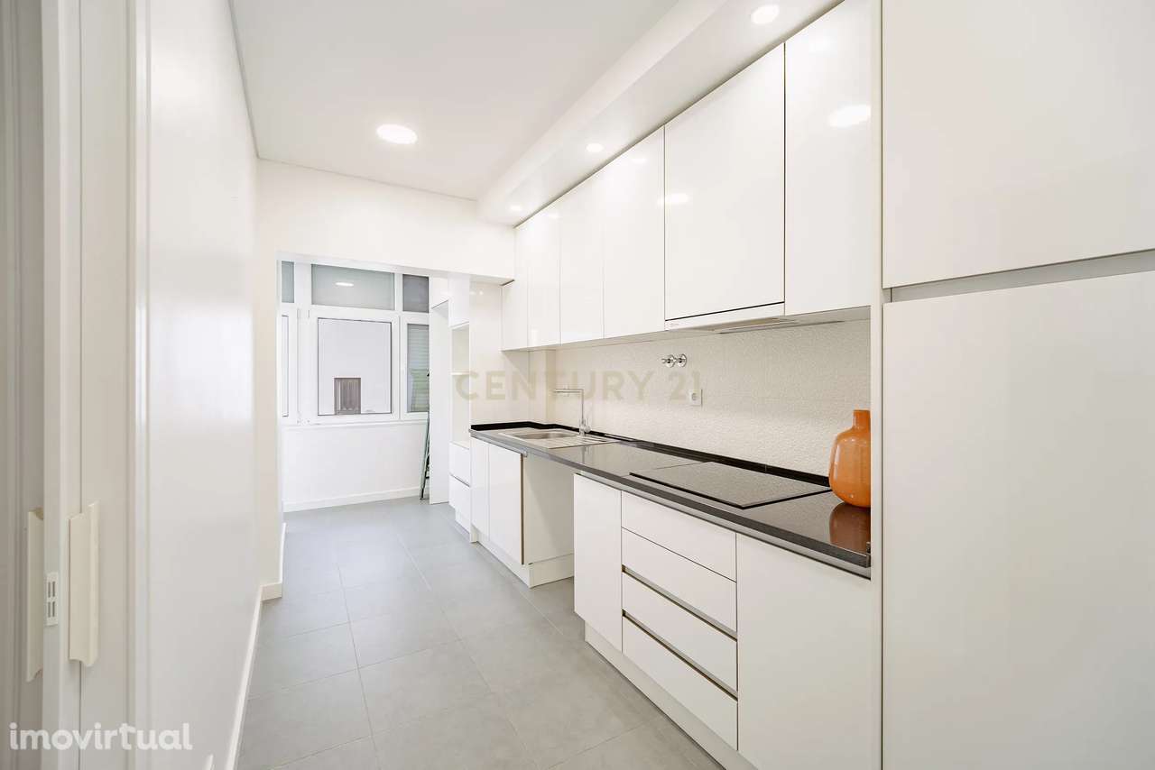 Apartamento T2 Cova da Piedade – Excelente Localização - Grande imagem: 4/28