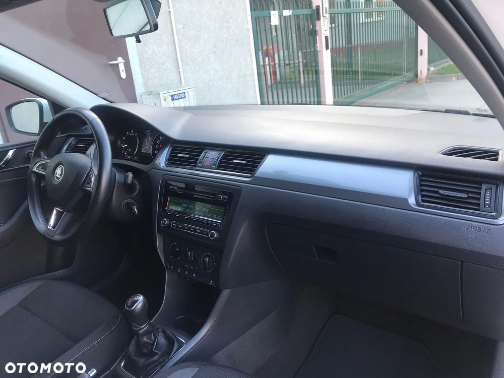Skoda RAPID 1.2 TSI Edition - 18