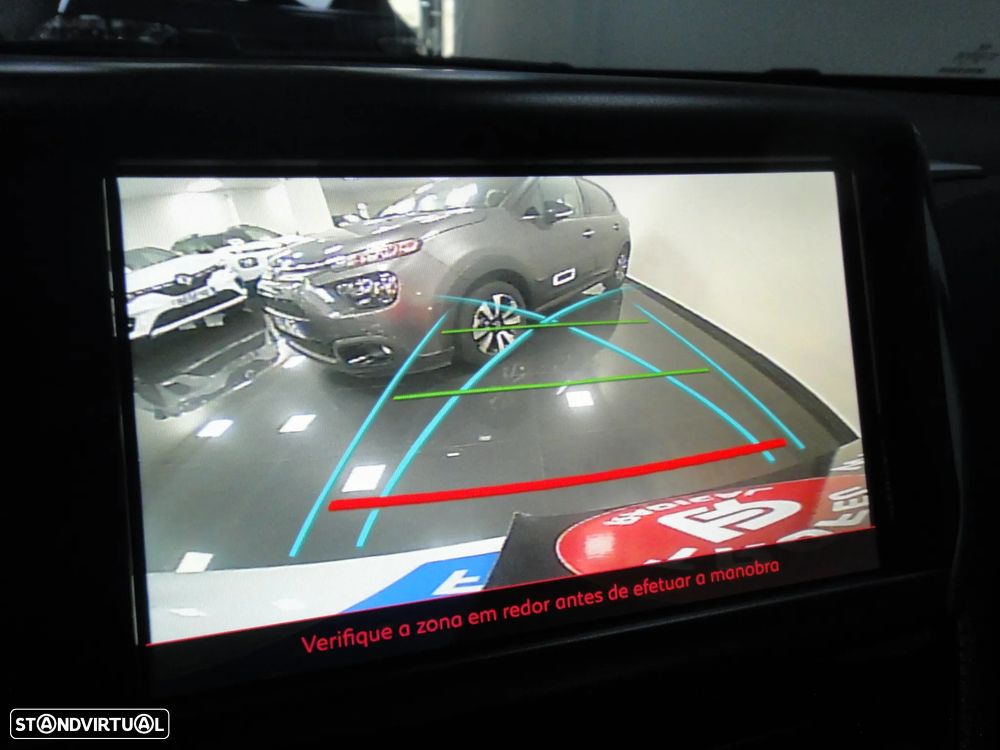 Peugeot 2008 PureTech 110 Stop&Start EAT6 GT-Line Edition - 19