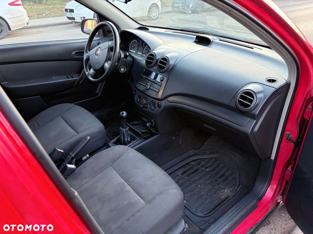 Chevrolet Aveo - 8