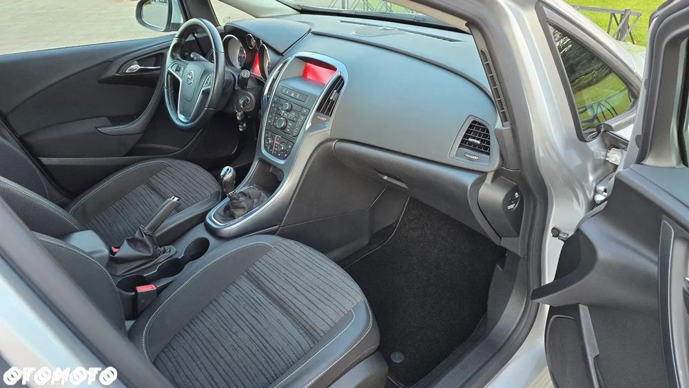 Opel Astra - 11