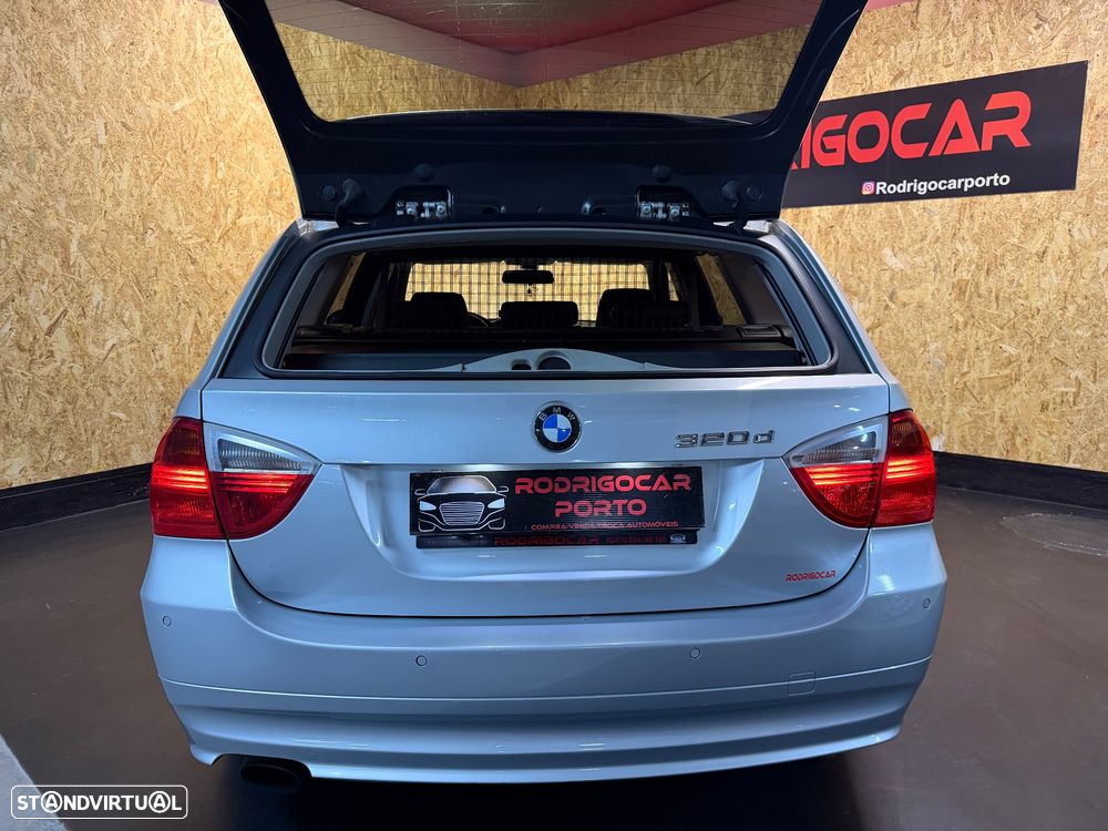 BMW 320 d Navigation - 28