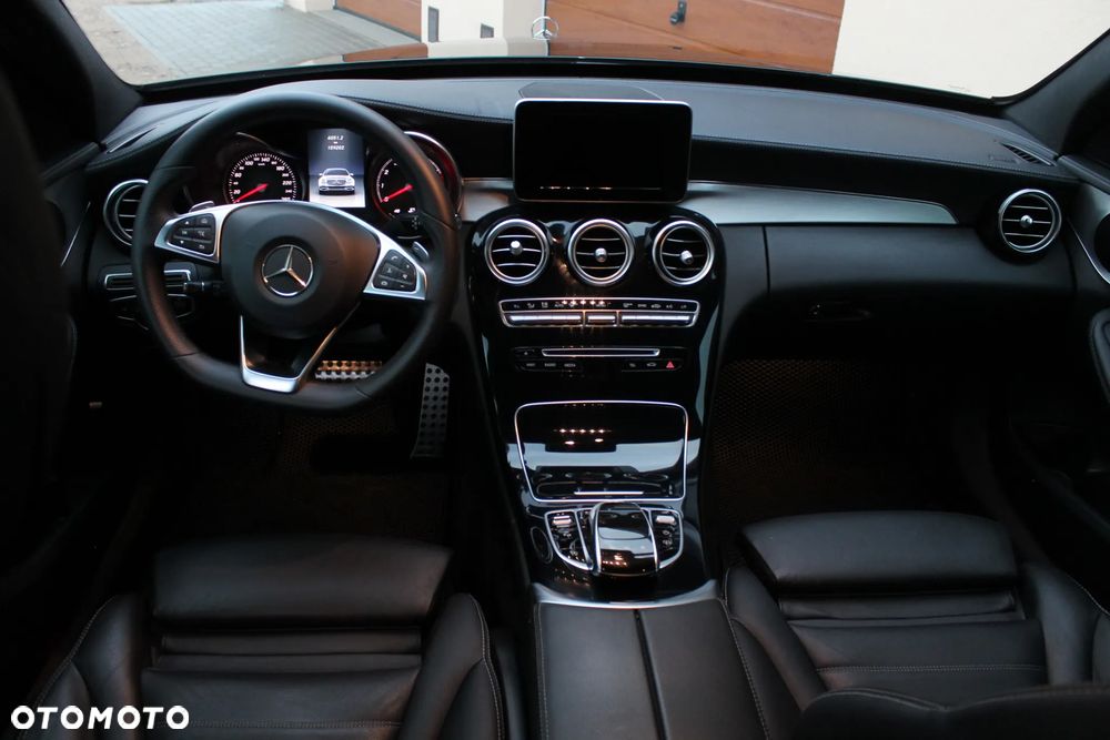 Mercedes-Benz Klasa C 200 4-Matic 9G-TRONIC - 3