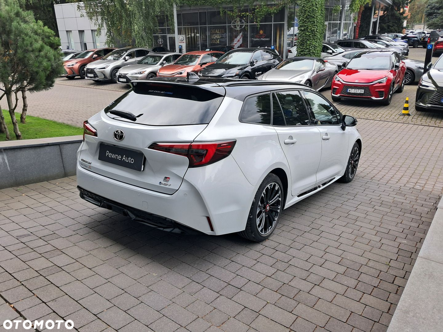 Toyota Corolla 1.8 Hybrid GR Sport - 4
