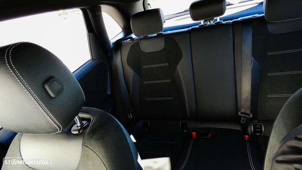 Mercedes-Benz B 250 e AMG Line - 12