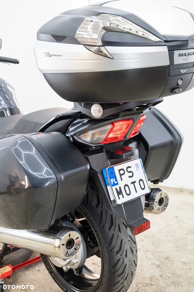 Yamaha FJR - 19