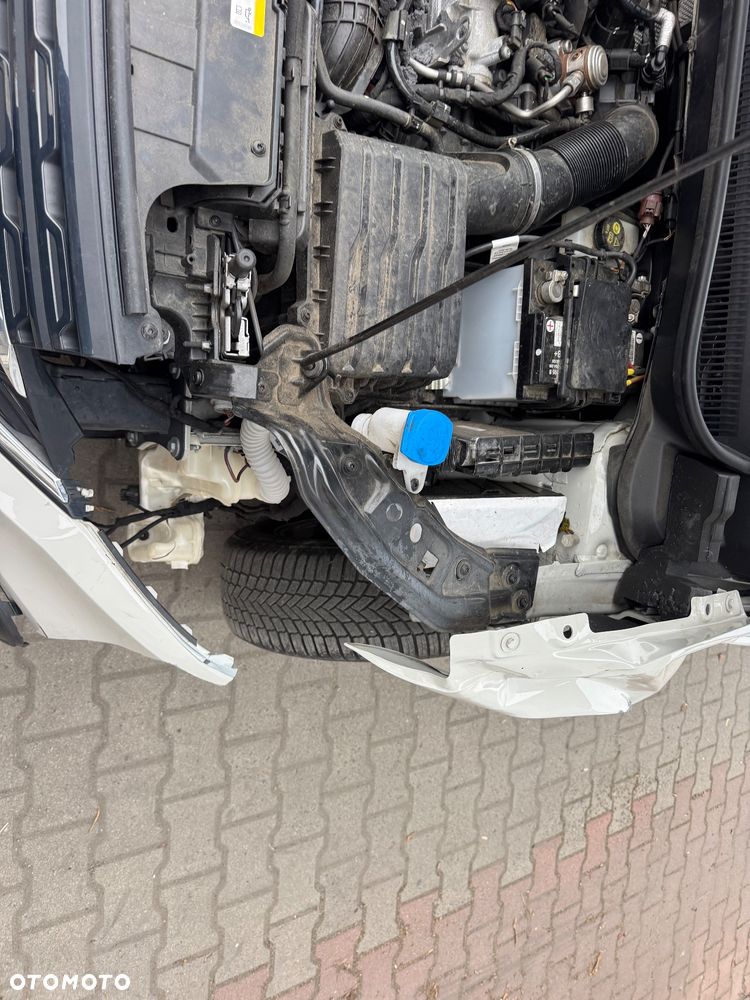 Volkswagen T-Cross - 32