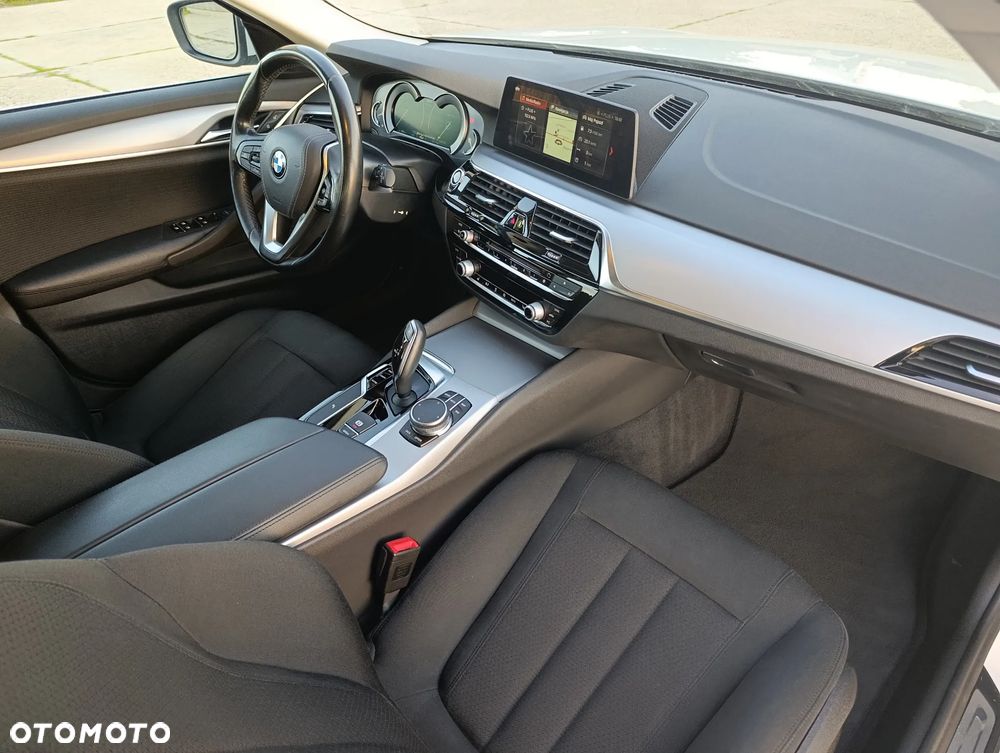 BMW Seria 5 520d - 15