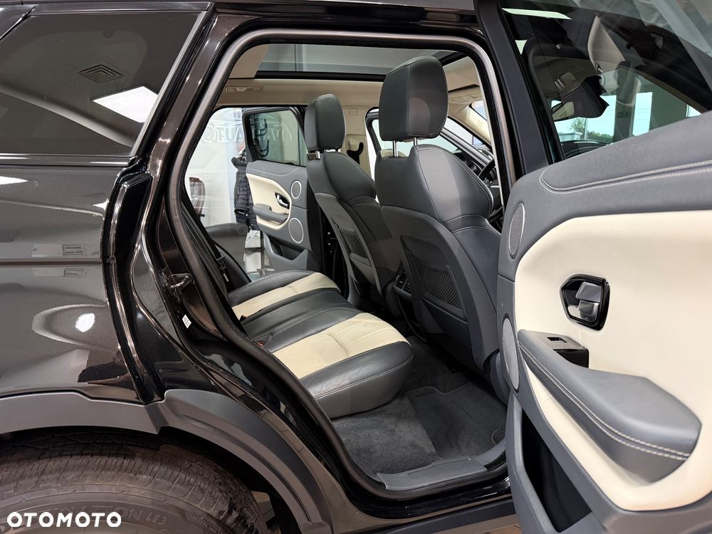 Land Rover Range Rover Evoque - 32