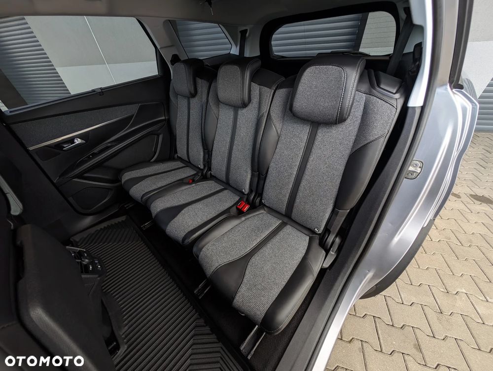 Peugeot 5008 2.0 BlueHDI Allure S&S - 36