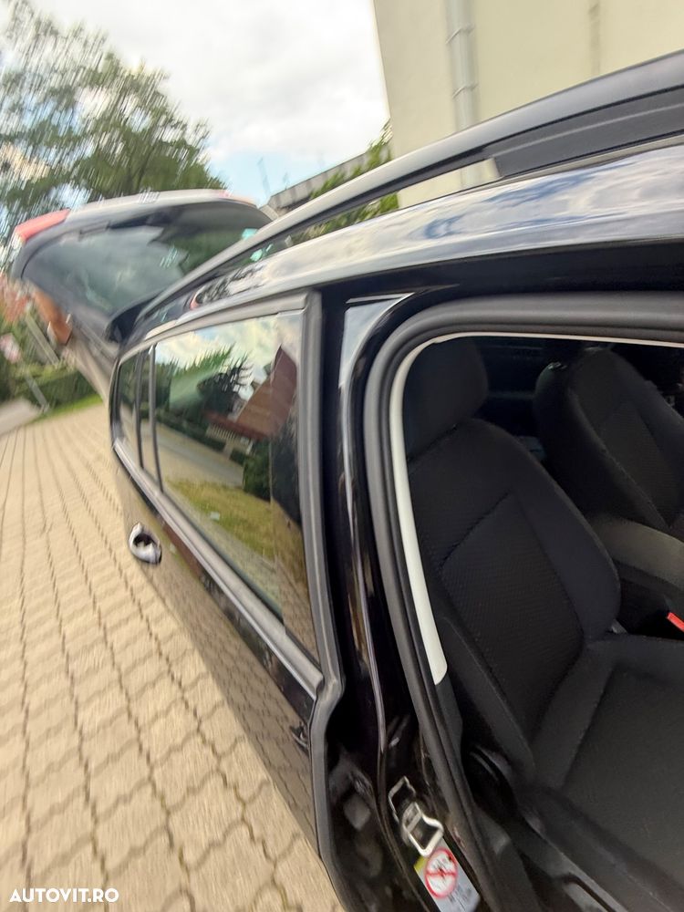 Volkswagen Golf 2.0 TDI SCR DSG United - 26