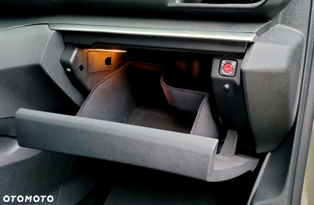 Peugeot 5008 - 5
