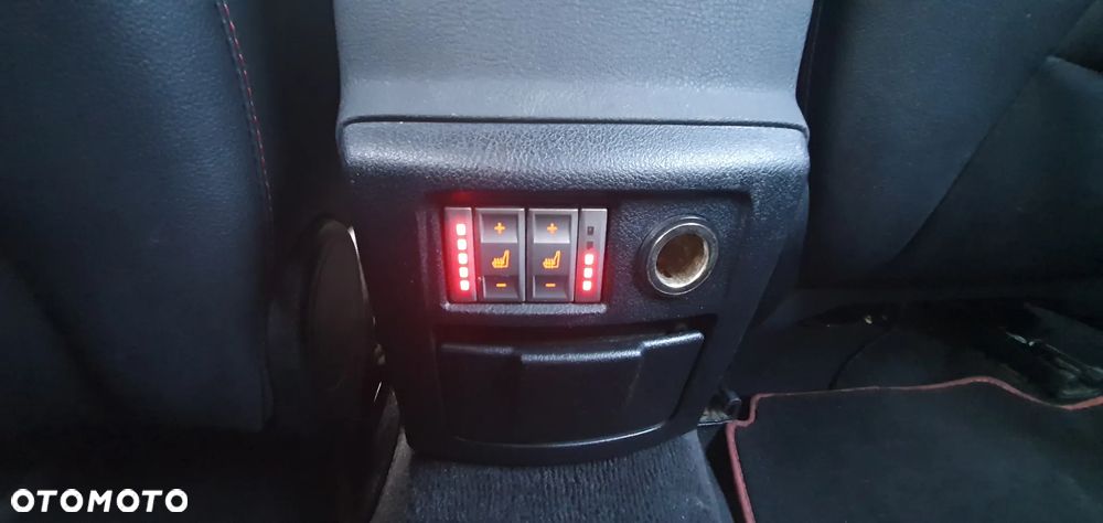 Ford Mondeo 2.5 Titanium S - 25