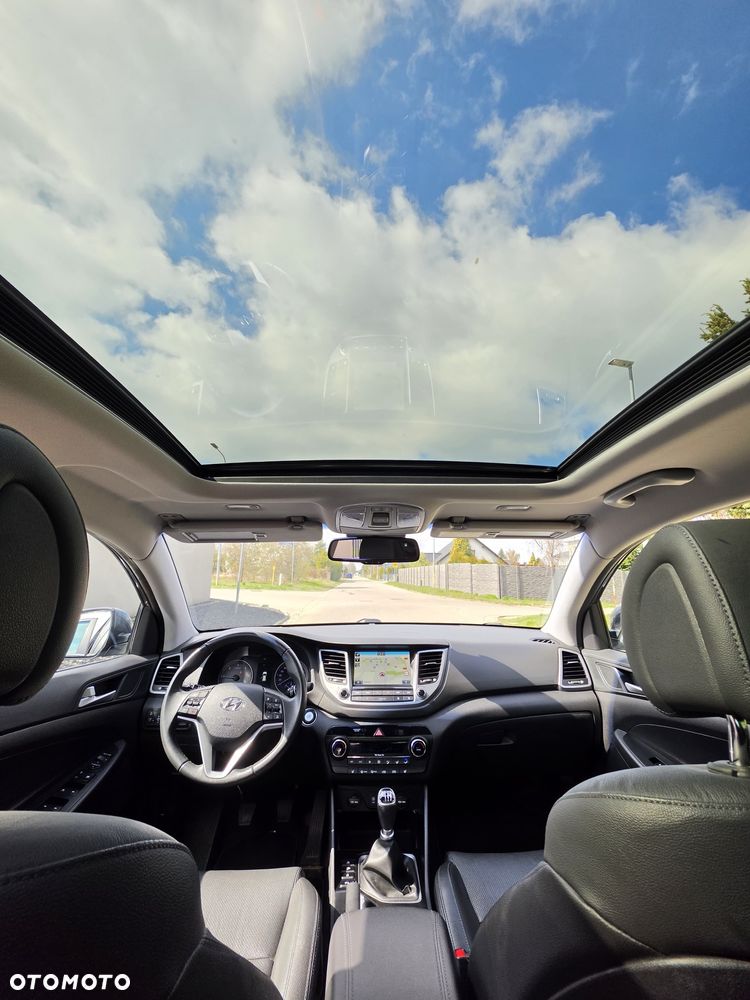 Hyundai Tucson 1.7 CRDI BlueDrive Style 2WD - 16