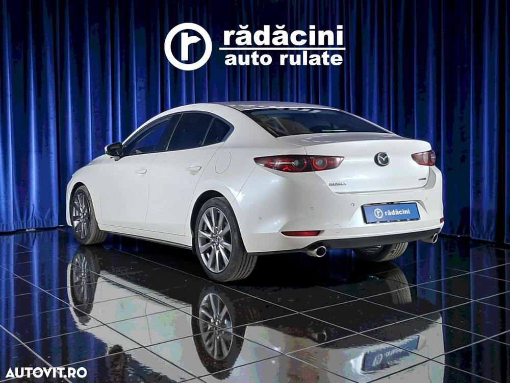Mazda 3 - 8