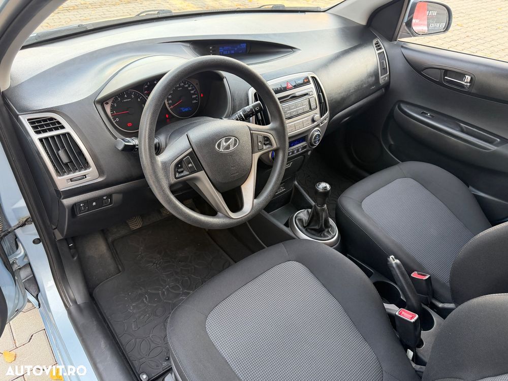 HYUNDAI i20 2013 — imagine 13