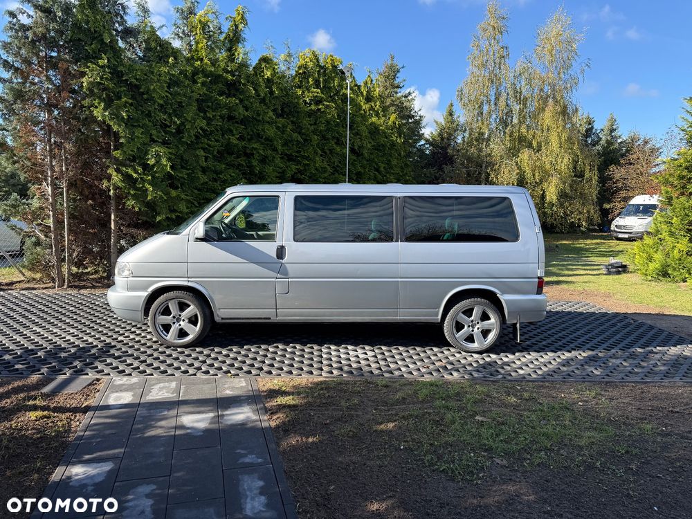 Volkswagen Caravelle - 15