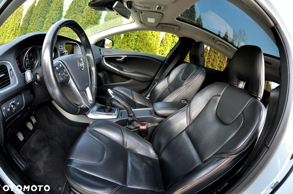 Volvo V40 Cross Country D2 Summum - 8