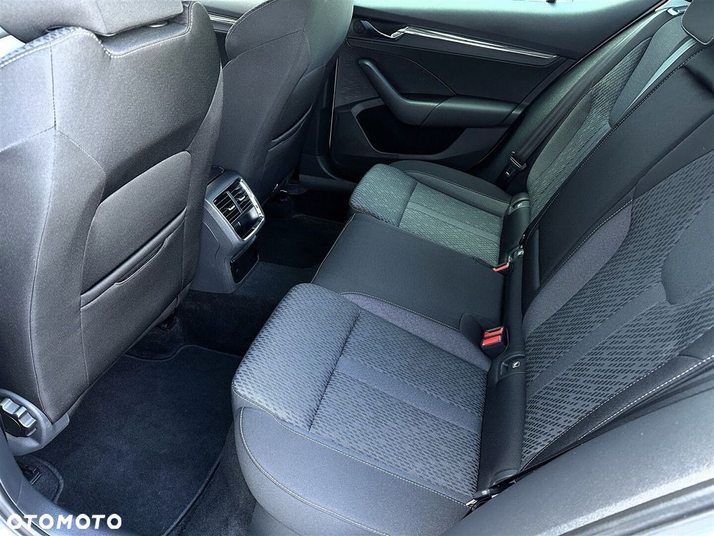 Skoda Octavia 2.0 TDI Style DSG - 12